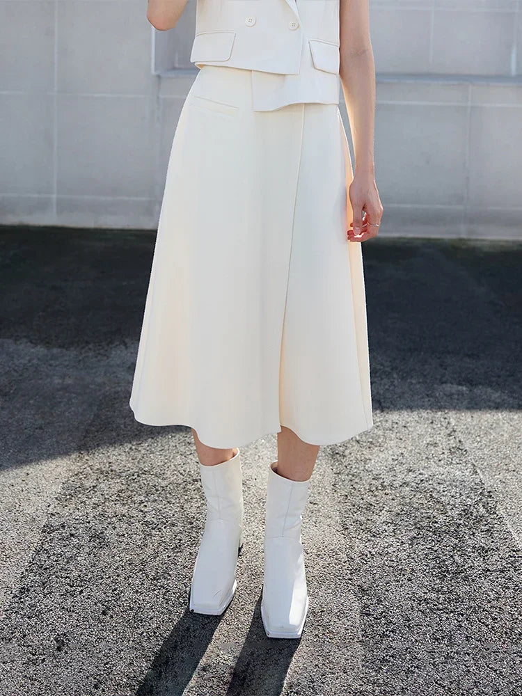 Minimalist A-Line Midi Skirt with Slit & Pockets - Office Wear