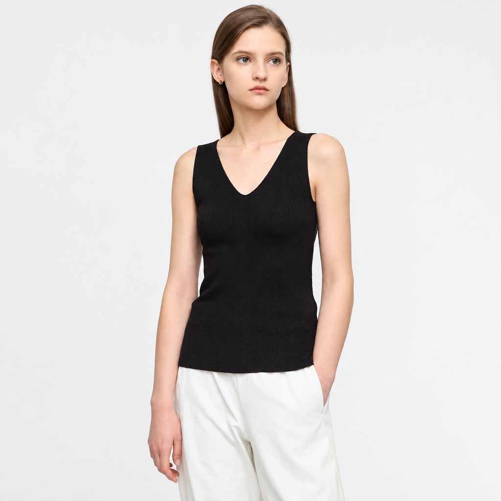 Women's Slim Knit Camisole - Minimalist U-Neck Summer Tank Top